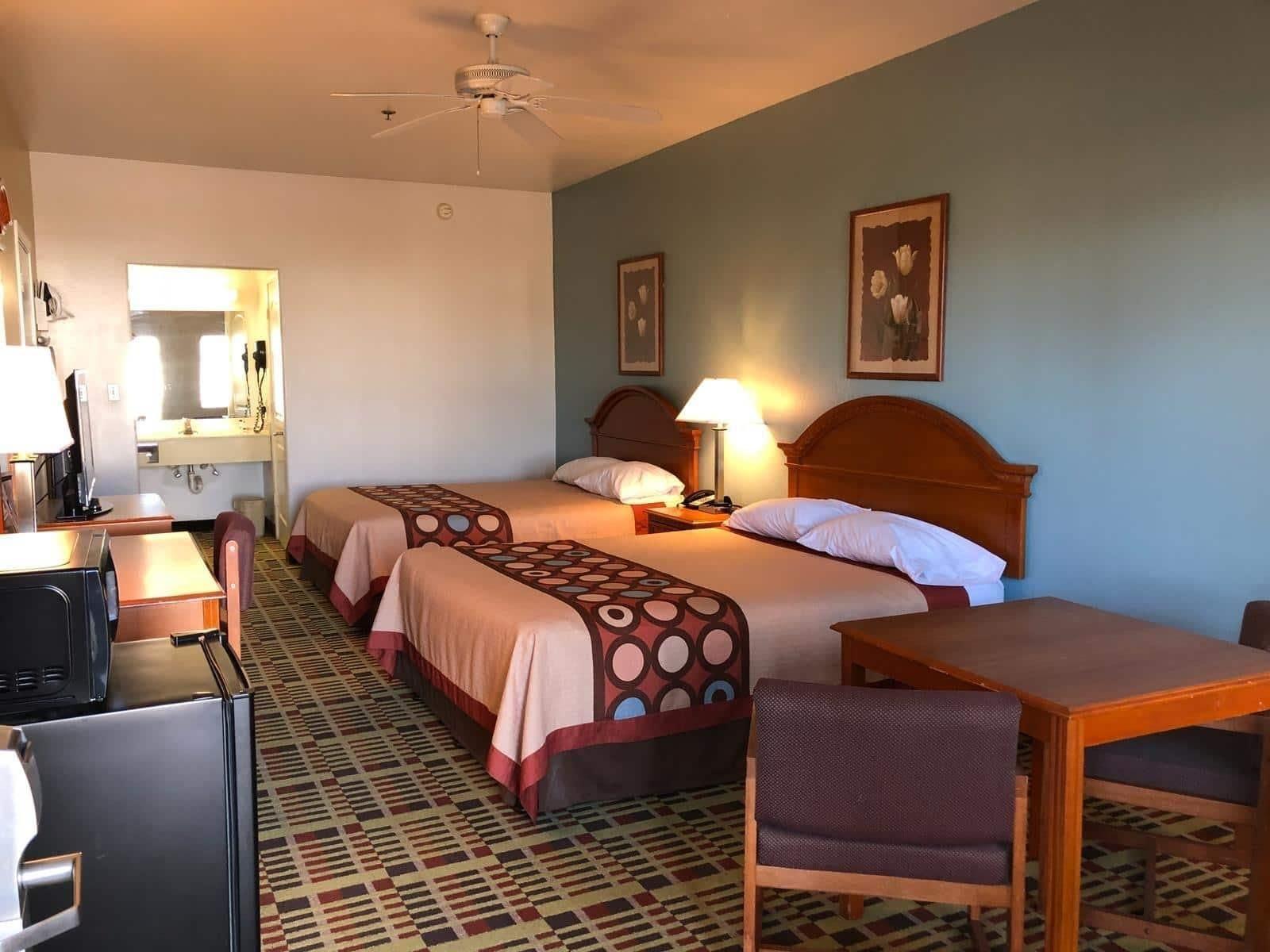 Super 8 By Wyndham Forney/East Dallas Zewnętrze zdjęcie