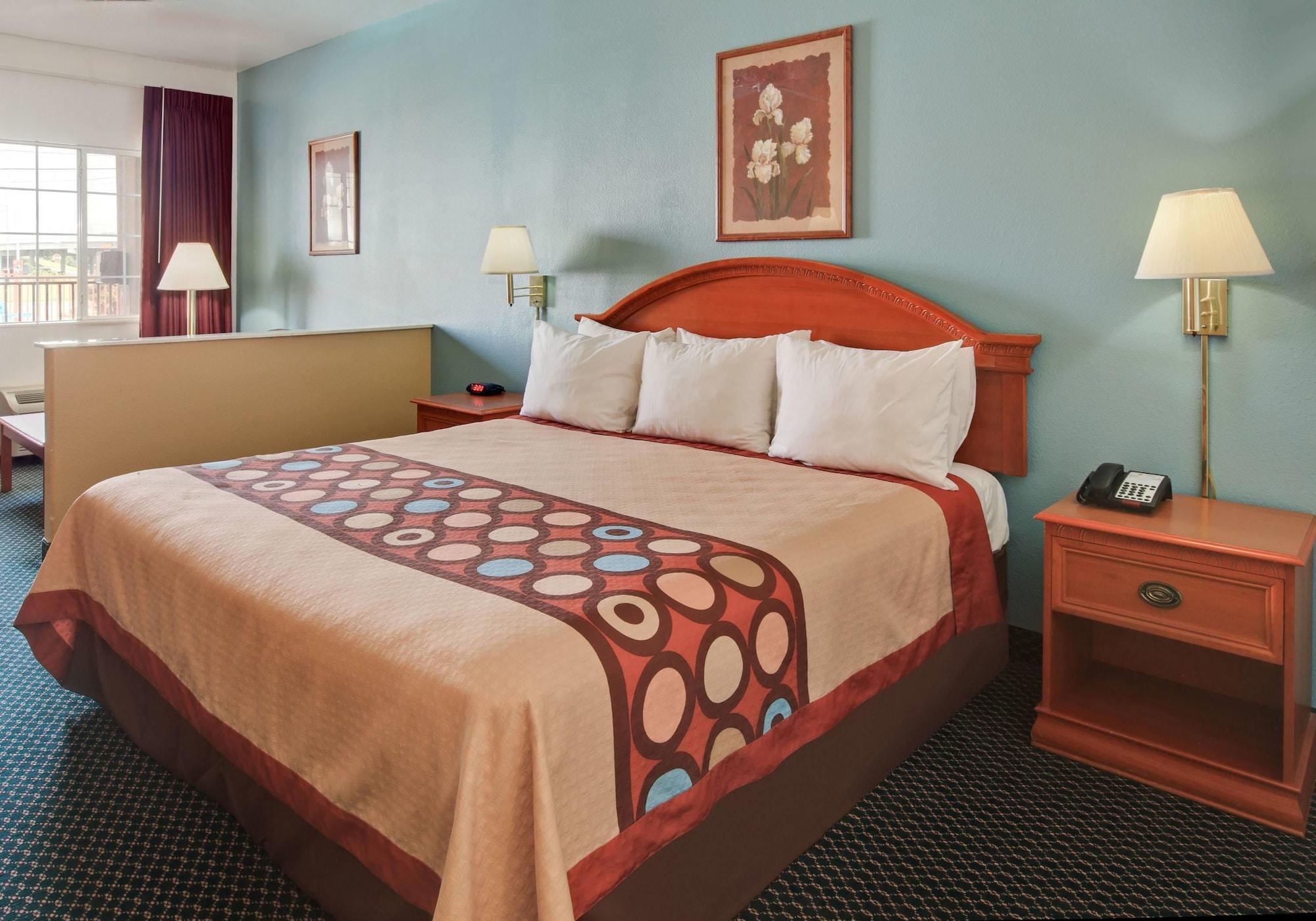 Super 8 By Wyndham Forney/East Dallas Zewnętrze zdjęcie