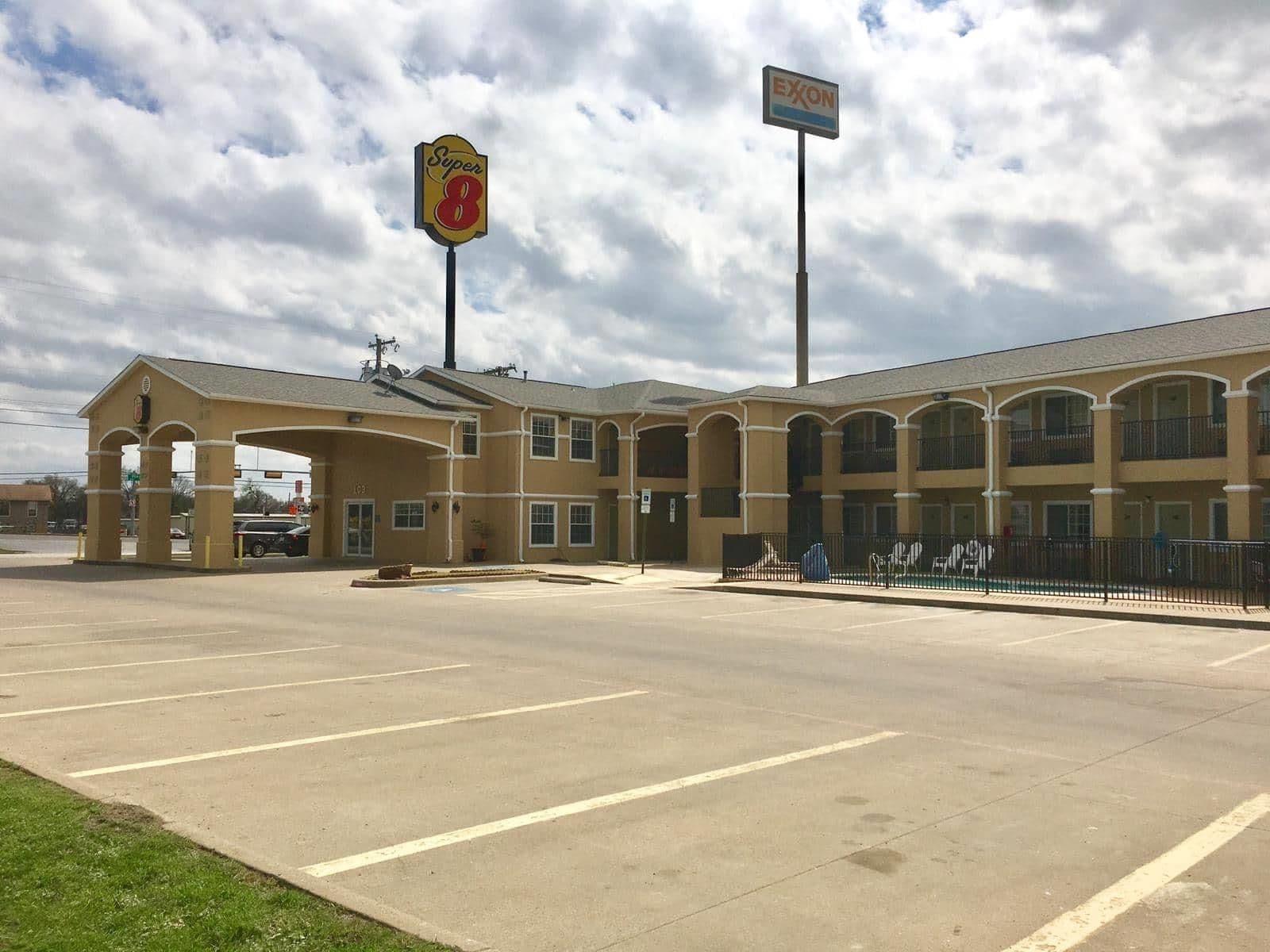 Super 8 By Wyndham Forney/East Dallas Zewnętrze zdjęcie